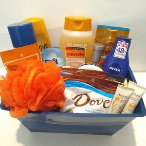 L'Oreal Camellia Bath & Body Gift Basket
